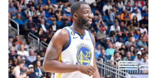 Draymond Green multado por insultar a jugadores